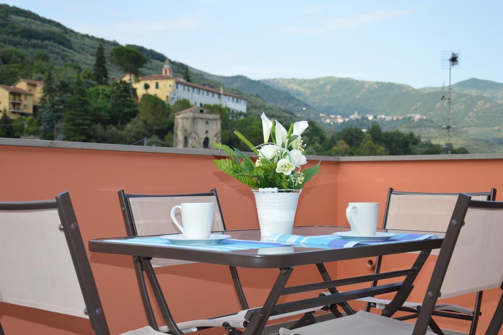 Il Cuore Del Borgo - Holiday Home Borgomaro Luaran gambar